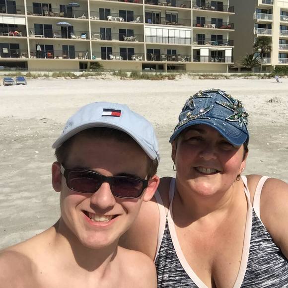 Meet your Posher, Robin - Picture 1 of 1